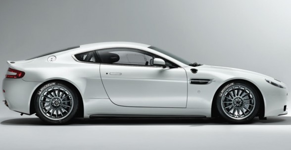 Volvo Car Wallpapers Aston Martin Vantage Gt4 2012