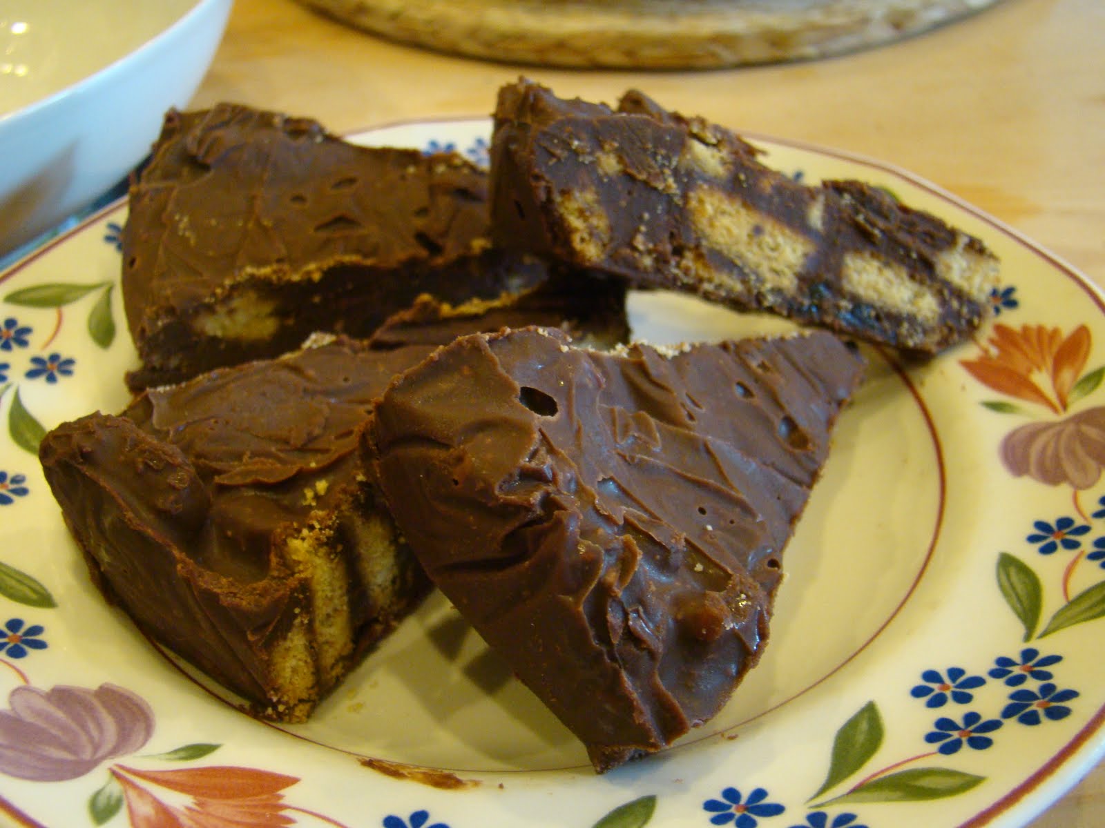 caroline's kitchen Royal chocolate biscuit cake