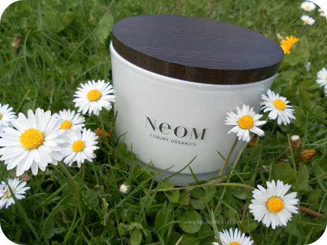 A picture of NEOM Enchantment candle