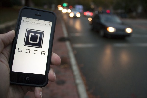 Uber chega ao Brasil após alcançar sucesso nos Estados Unidos e no Reino Unido Uber chega ao Brasil após alcançar sucesso nos Estados Unidos e no Reino Unido