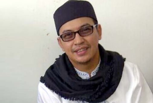 lagu uje shalawat nariyah lagu uje shalawat nariyah