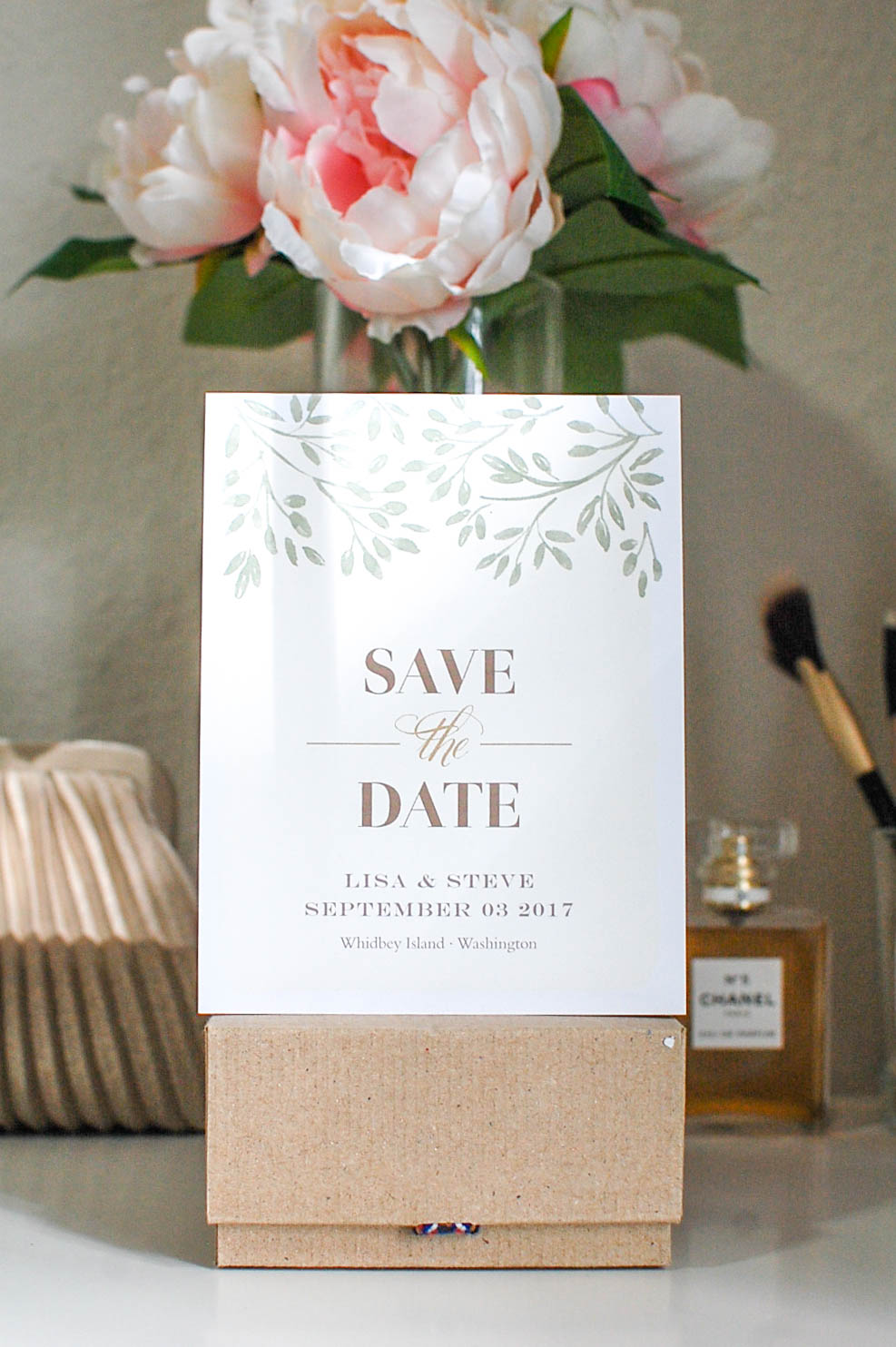 What To Consider When Creating Rustic Wedding Themed Save The Dates