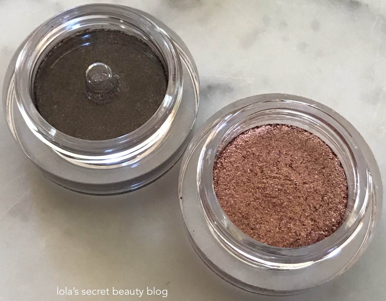 Bodyography Glitter Pigments feature one-of-a-kind eyeshadow technology. 