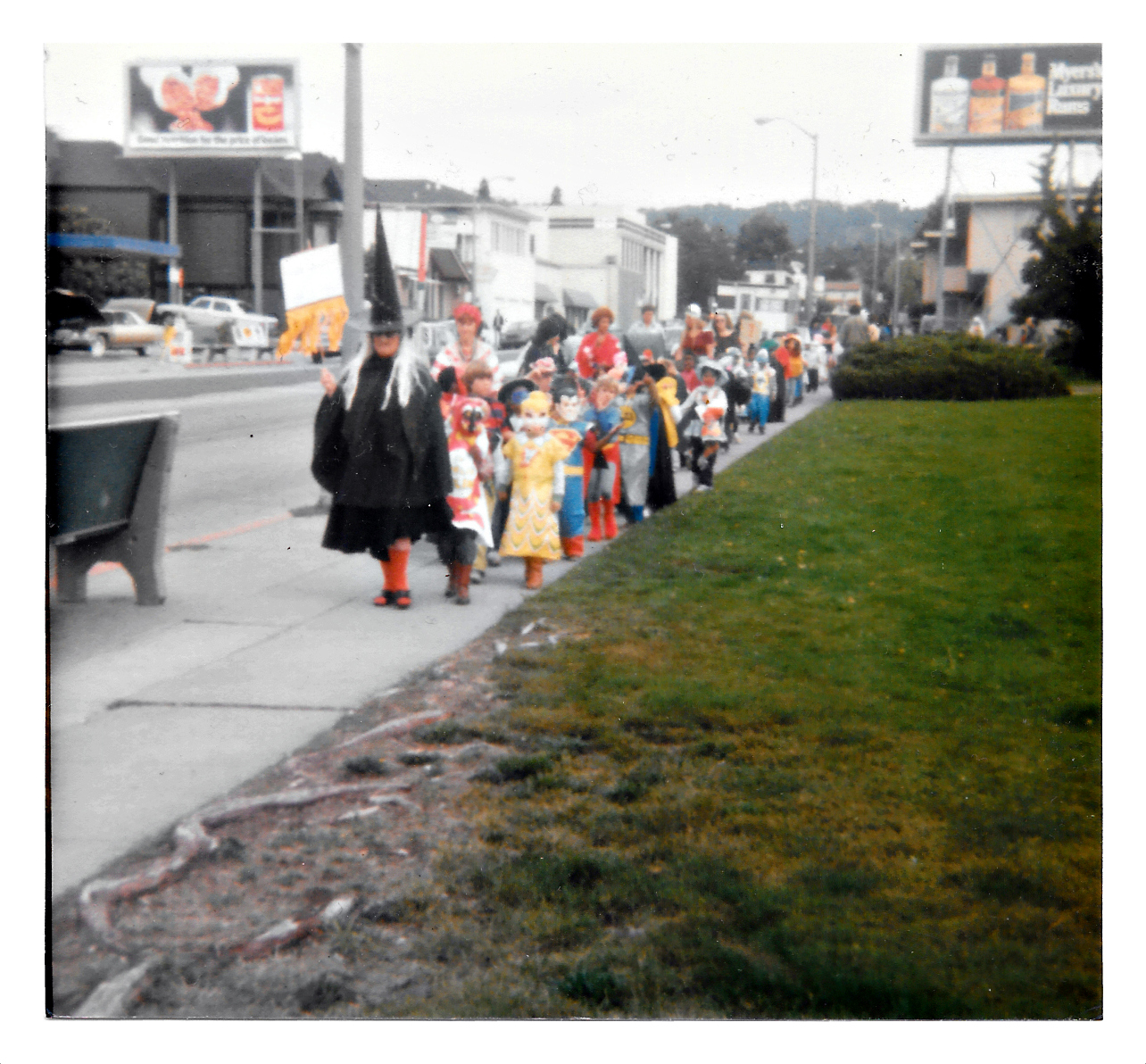 Mystery Snapshot Adventure Trick or Treat Halloween in Piedmont in
