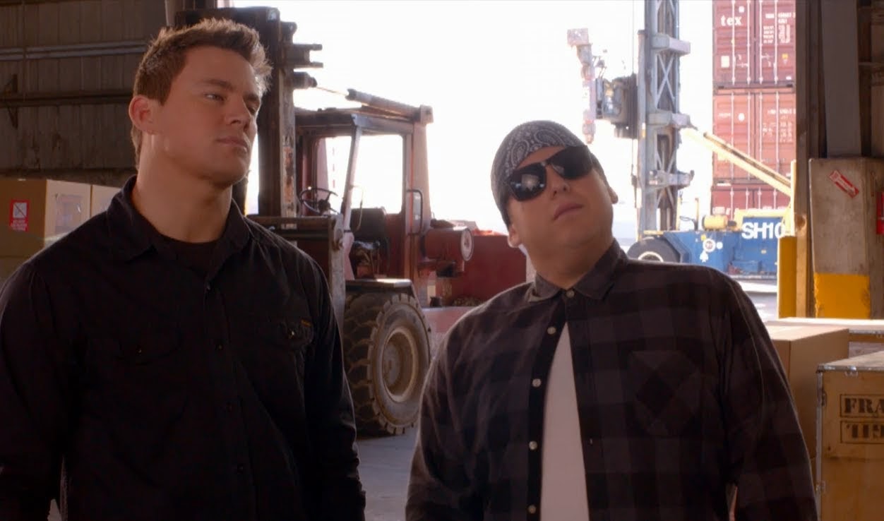 Review Film 22 JUMP STREET (2014) : FORMULAIC SEQUEL IN A GOOD WAY.