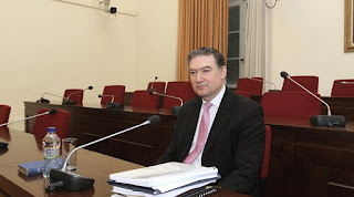 ΕΚΤΑΚΤΟ.Την ενοχή του πρώην επικεφαλής της ΕΛΣΤΑΤ, Ανδρέα Γεωργίου για το αδίκημα της παράβασης καθήκοντος κατ´ εξακολούθηση πρότεινε ο εισαγγελέας της έδρας