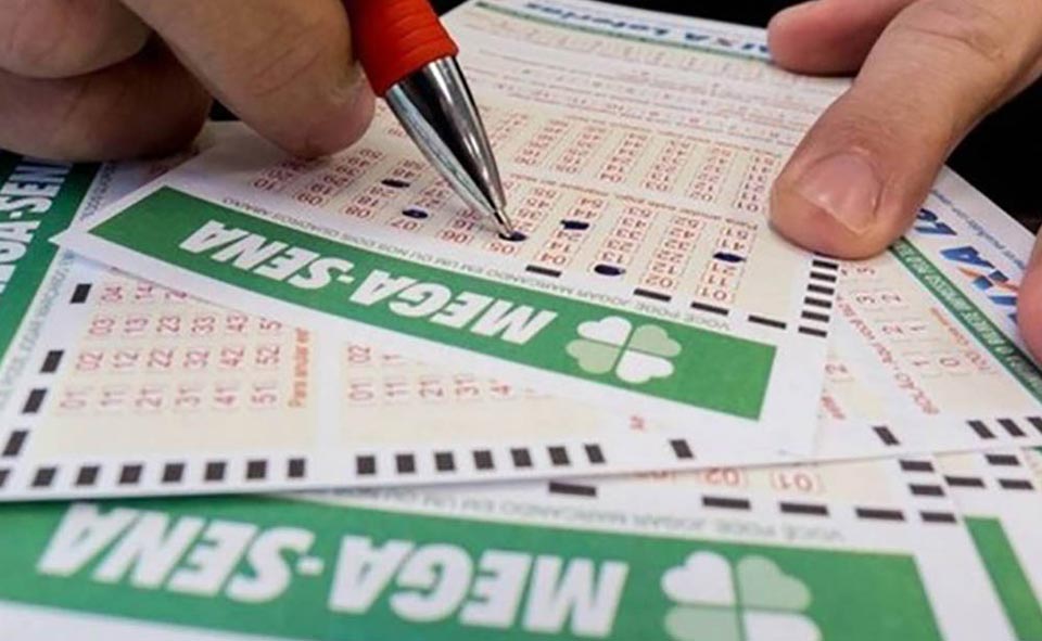 Mega-Sena acumula e deve pagar prêmio de R$ 20 milhões