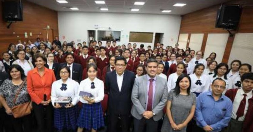 Premian a escolares ganadores de Concurso Nacional de Historietas sobre Derechos Humanos y Reconciliación Nacional que por sexto año realiza la Comisión Multisectorial de Alto Nivel - CMAN Premian a escolares ganadores de Concurso Nacional de Historietas sobre Derechos Humanos y Reconciliación Nacional que por sexto año realiza la Comisión Multisectorial de Alto Nivel - CMAN