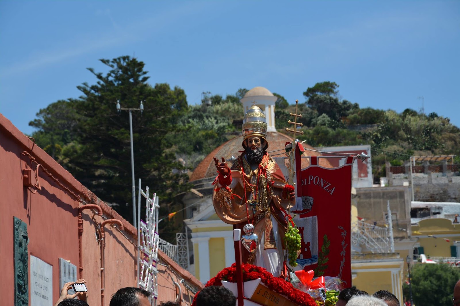 Frammenti di Ponza Buon San Silverio!!!