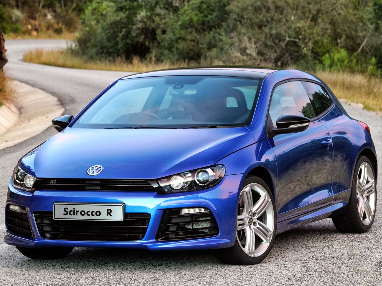 VW Scirocco facelift em 2014, nova geração em 2017