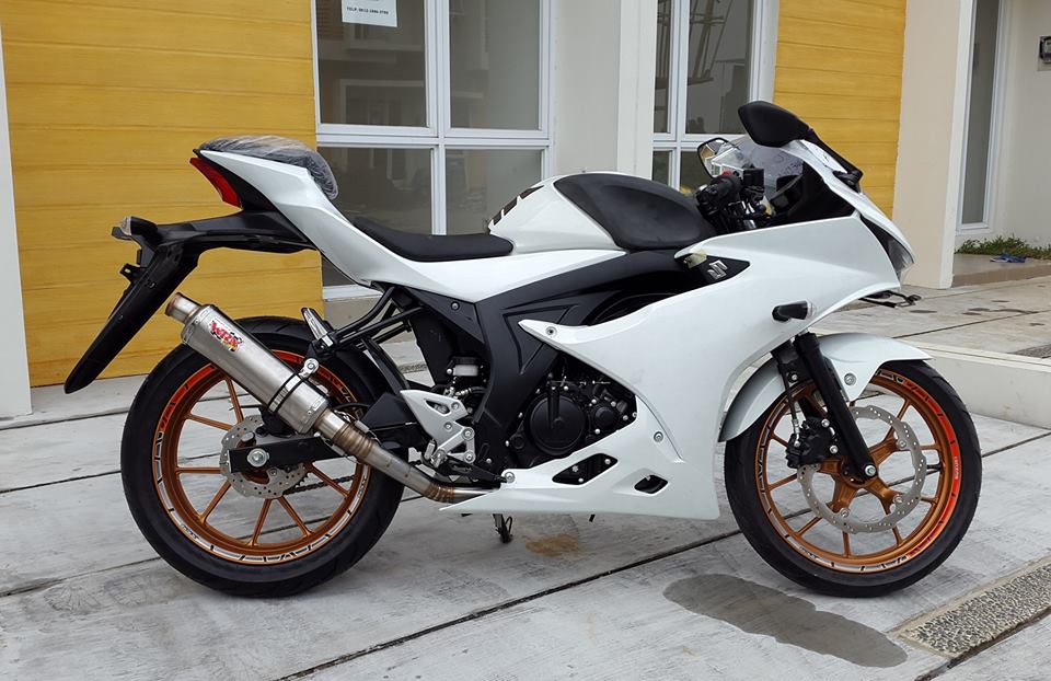 Virus Modifikasi Suzuki GSX R150 Mulai Mewabah - Corp Luckerz