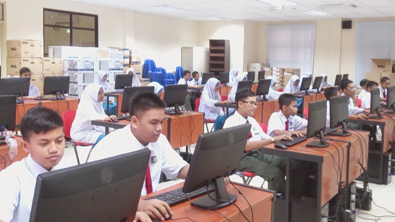 Makmal Computer SM SAINS SEMBRONG: Pembukaan makmal Komputer 5 Januari 2014