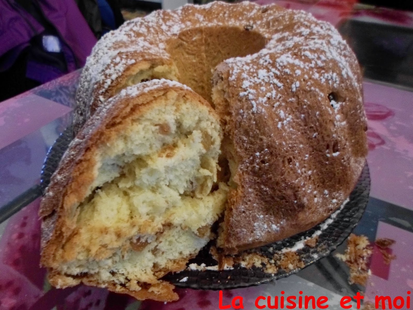 http://la-cuisine-et-moi.blogspot.fr/2014/05/kougelhopf.html