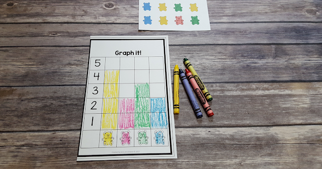 Counting Bear Graphing is a great introduction to counting activity and it is FREE. It is perfect for preschool and kindergarten.