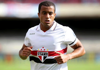 Lucas Moura playing for Sao Paulo