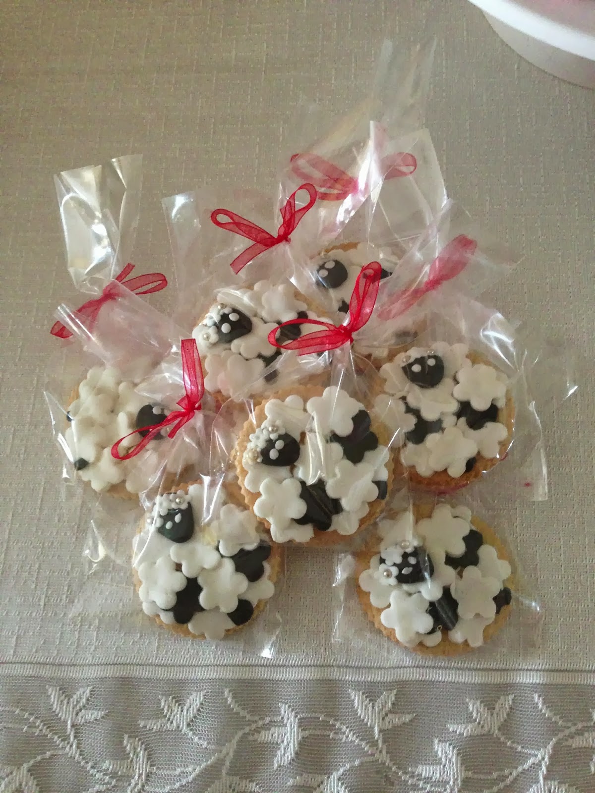 Antalya Kurabiyecisi Kuzulu Pasta, Kurabiye ve Uğur Böcekli Kurabiye