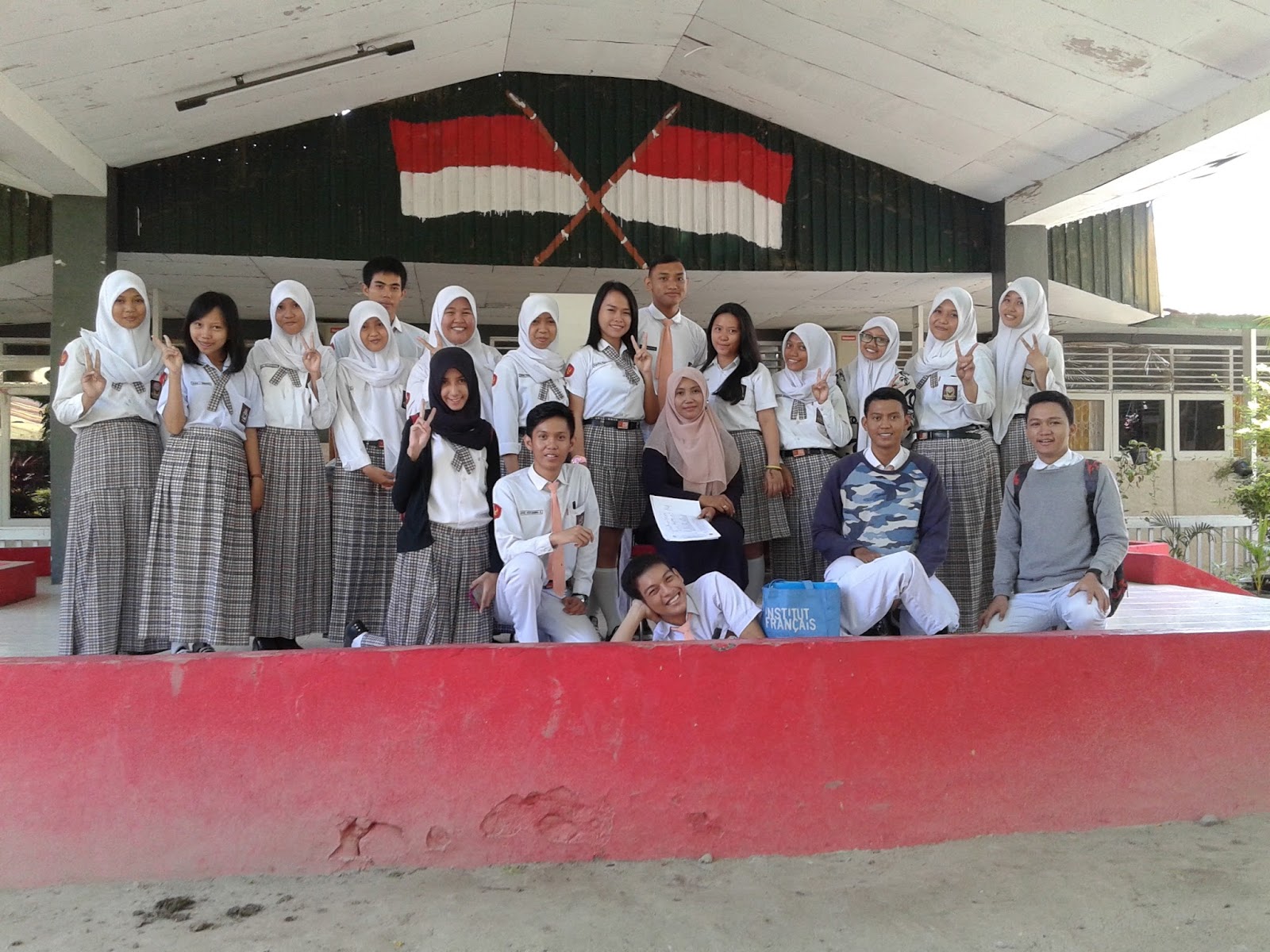 Français à SMA Labschool Untad Palu