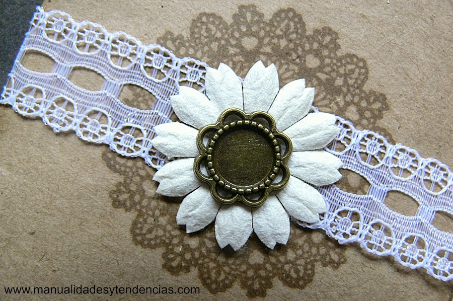 embellishment scrapbooking vintage