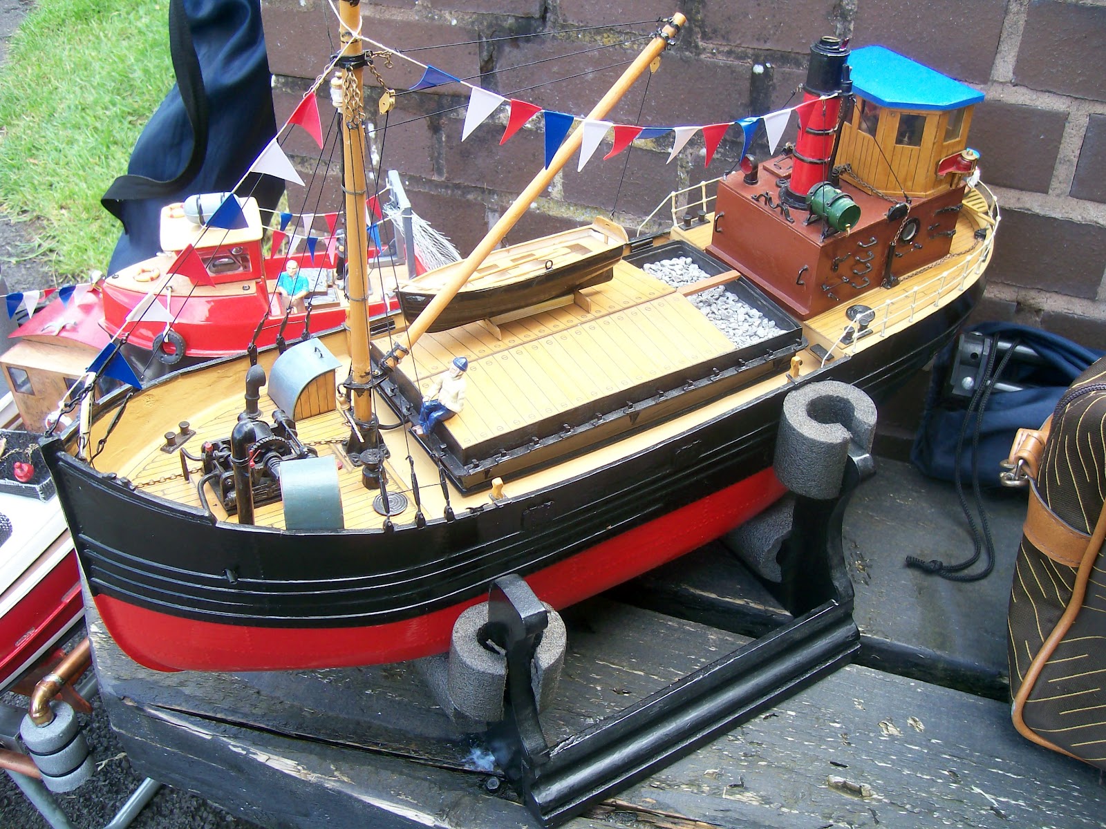 Dampf's modelling page Droitwich Spa Model Boat Club