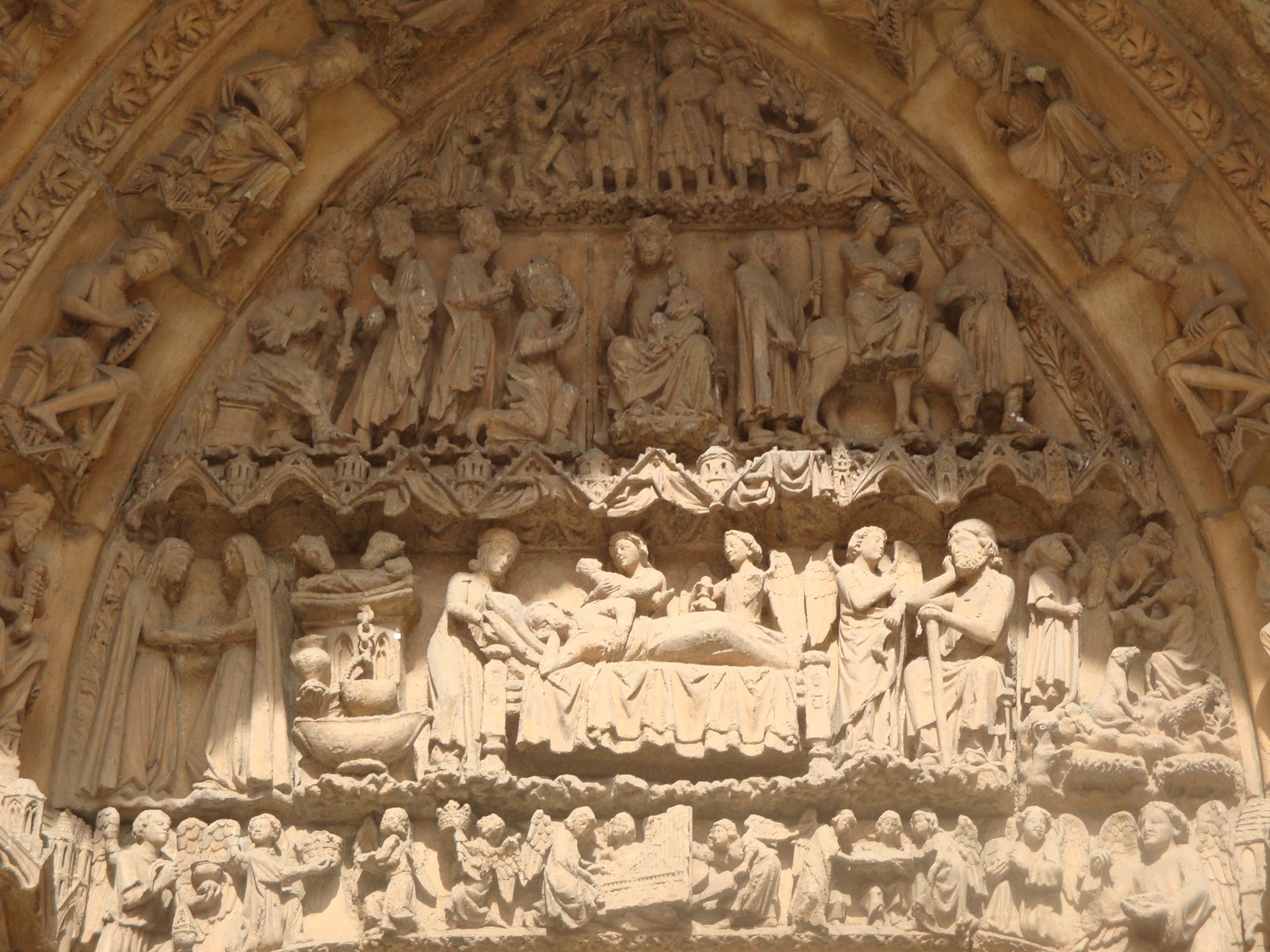 EL RINCÓN DEL ARTE: La Catedral de Léon: un espectáculo de luz y color