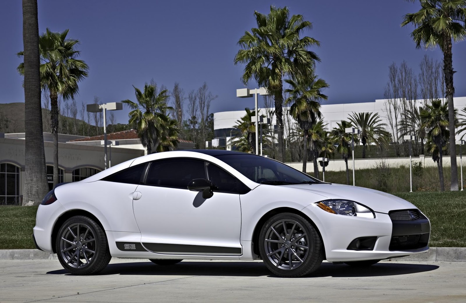 Mitsubishi Eclipse 2012 | Hottest Car Wallpapers | Bestgarage