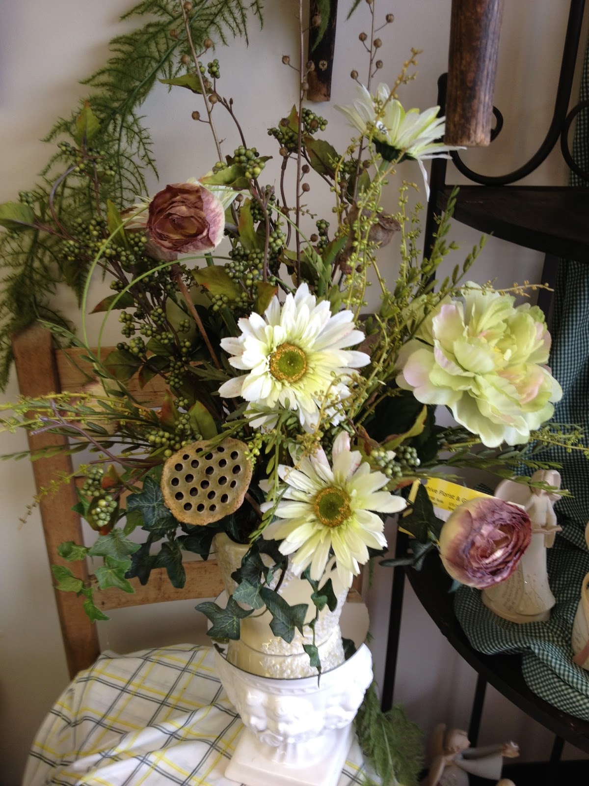 Beehive Florist and Gifts