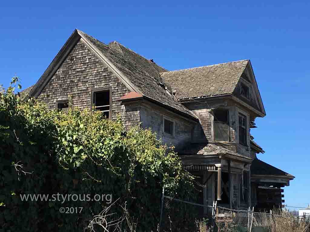 The Styrous® Viewfinder Redman House a forlorn mansion