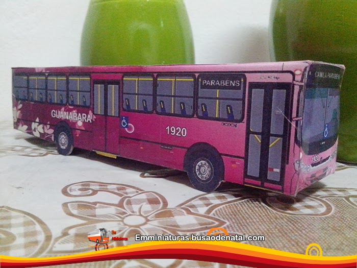 Em Miniaturas prepara ônibus especial de aniversário