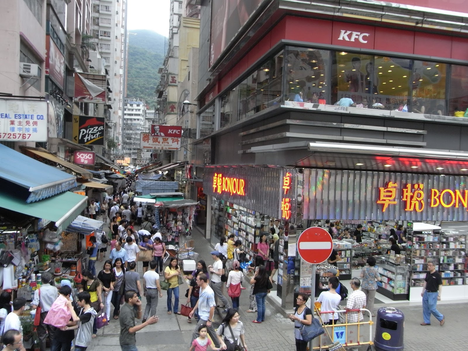 Toy Shopping In Hong Kong Part 2 Tai Yuen Street Wan Chai