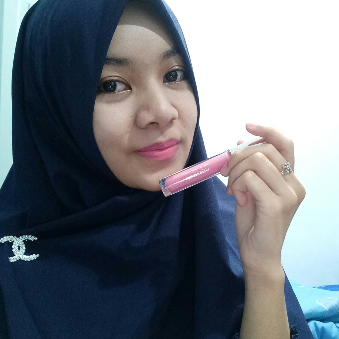[REVIEW] Lip cream Wardah vs Emina vs Make Over Scenes From The Memories