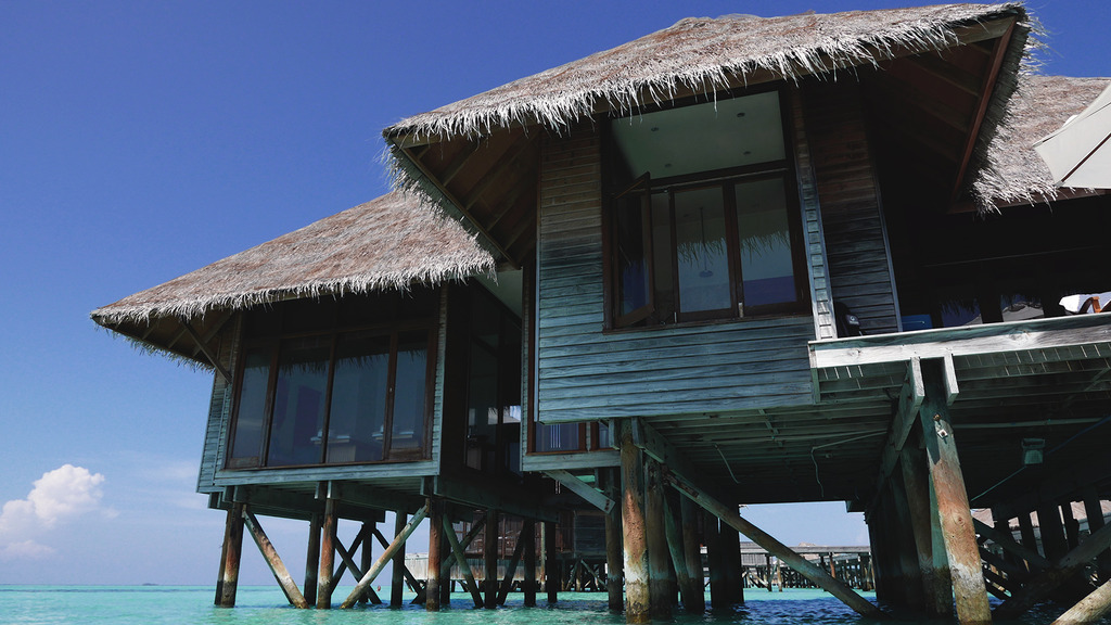 Euriental | fashion & luxury travel | overwater villa at Conrad Maldives Rangali Island