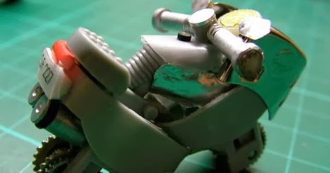  Cara  Membuat  Replika Motor Mini Dari  Korek Bekas 