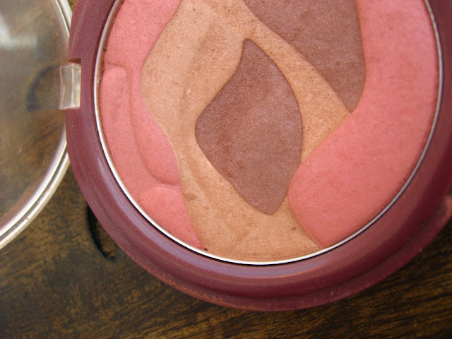 Lakme Earth Rose Blush Trio Review, Pictures & Swatches