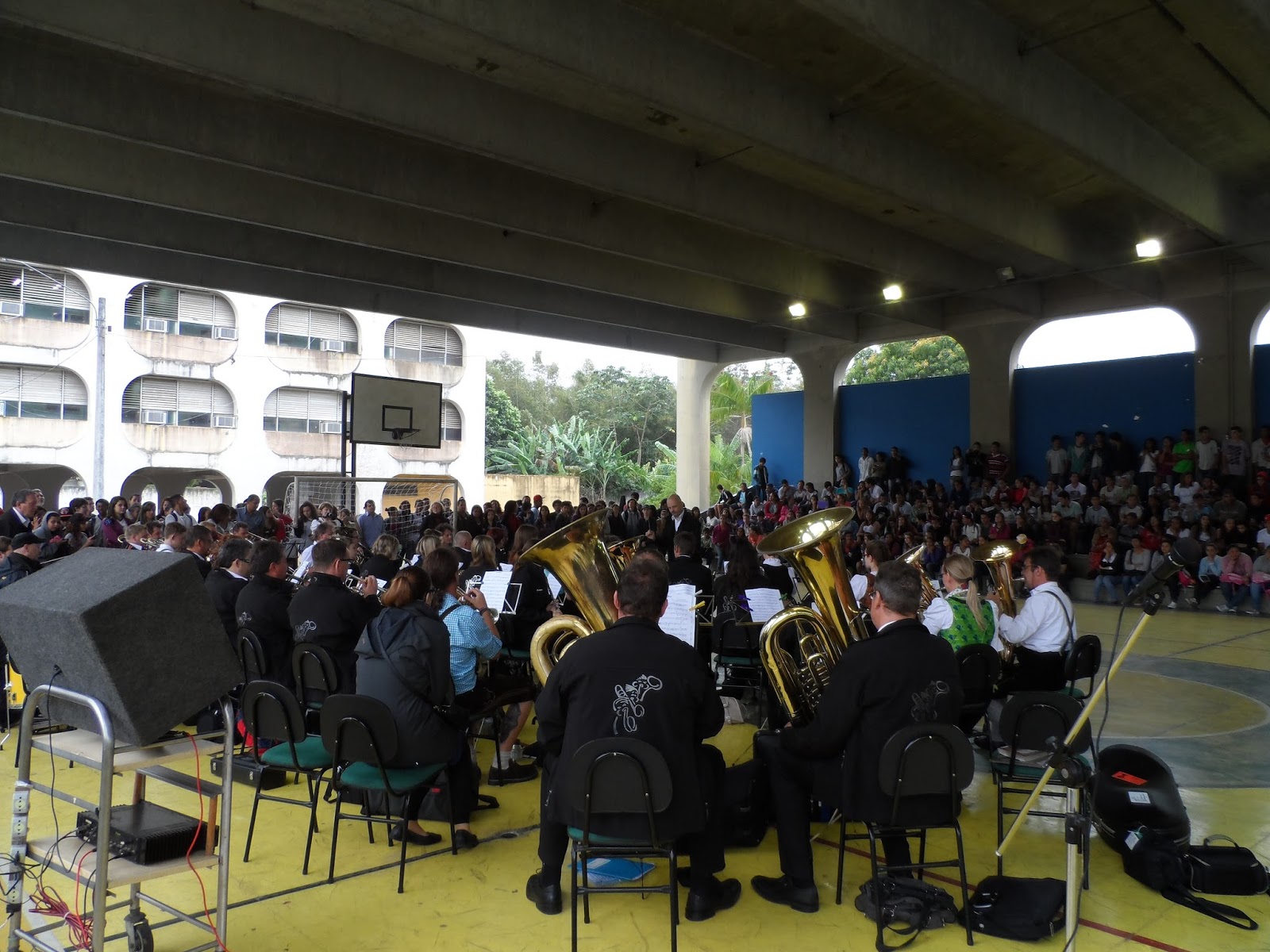 CIEP Brizolão 259: Orquestra alemã contagia alunos do CIEP 259 e ...