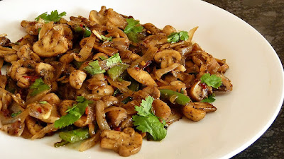 How to make mushroom pepper fry