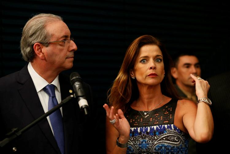 Mulher agride esposa de Eduardo Cunha durante passeio em Salvador