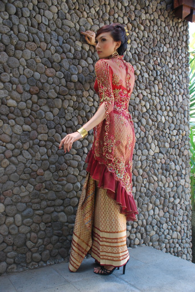 Asian fashion and style clothes in 2012 Batik indonesia  
