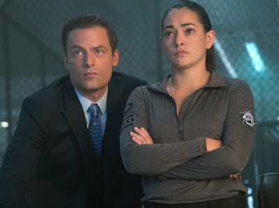 Justin Kirk and Natalie Martinez in APB Series (33)