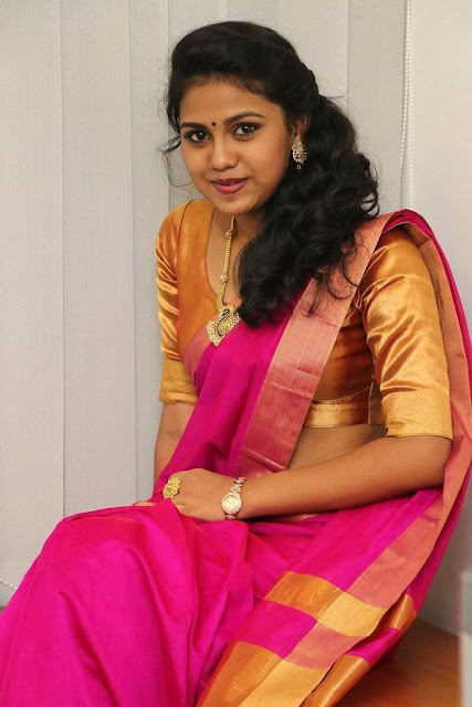 Glamorous Chennai Girl Rahaana Long Hair Photos In Traditional Red Sari ...