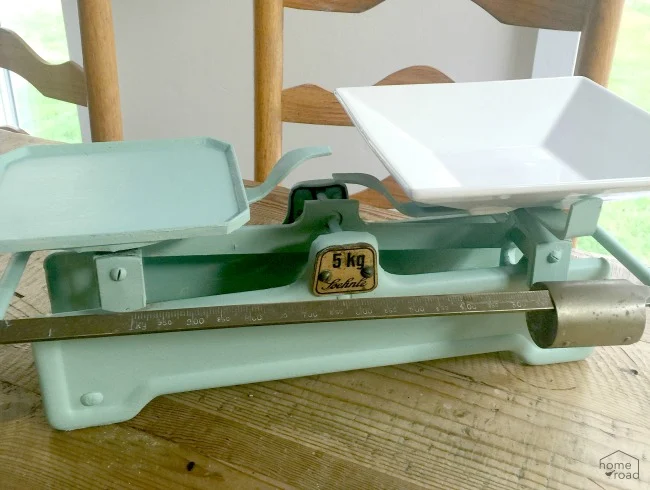 A Refurbished Vintage Scale www.homeroad.net