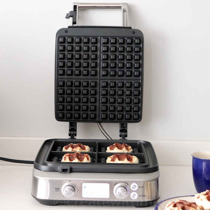 Create With Mom Win your own Breville's the Smart Waffle™ Pro 4 Slice