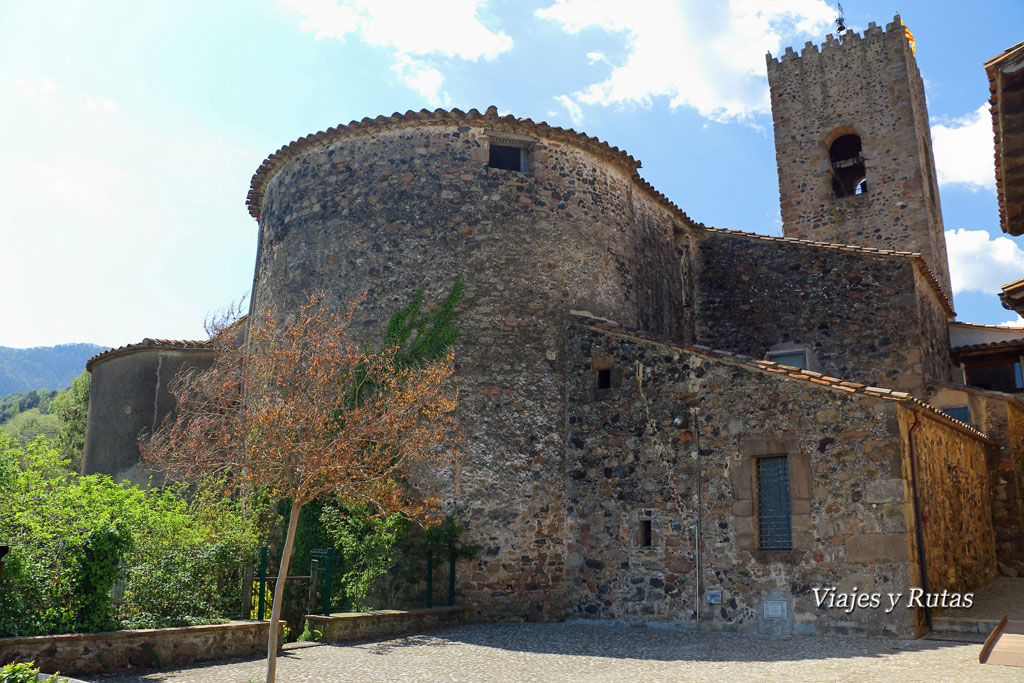 Iglesia de Santa María, Santa Pau, Girona