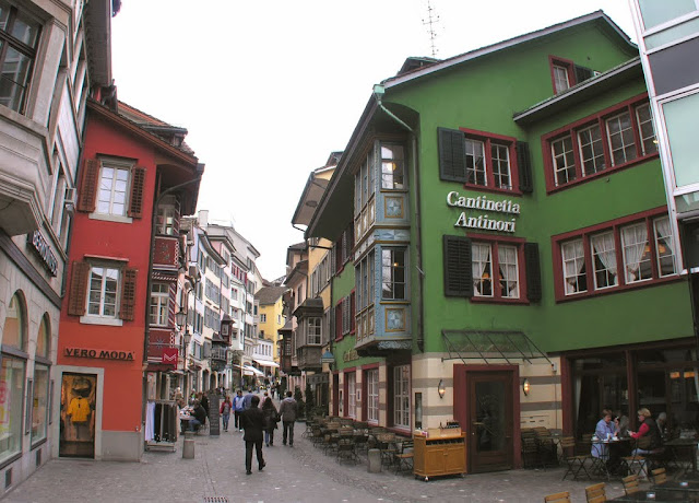 zurich, switzerland، 2016 ط§ظ„ط´ط§ط±ط¹.jpg