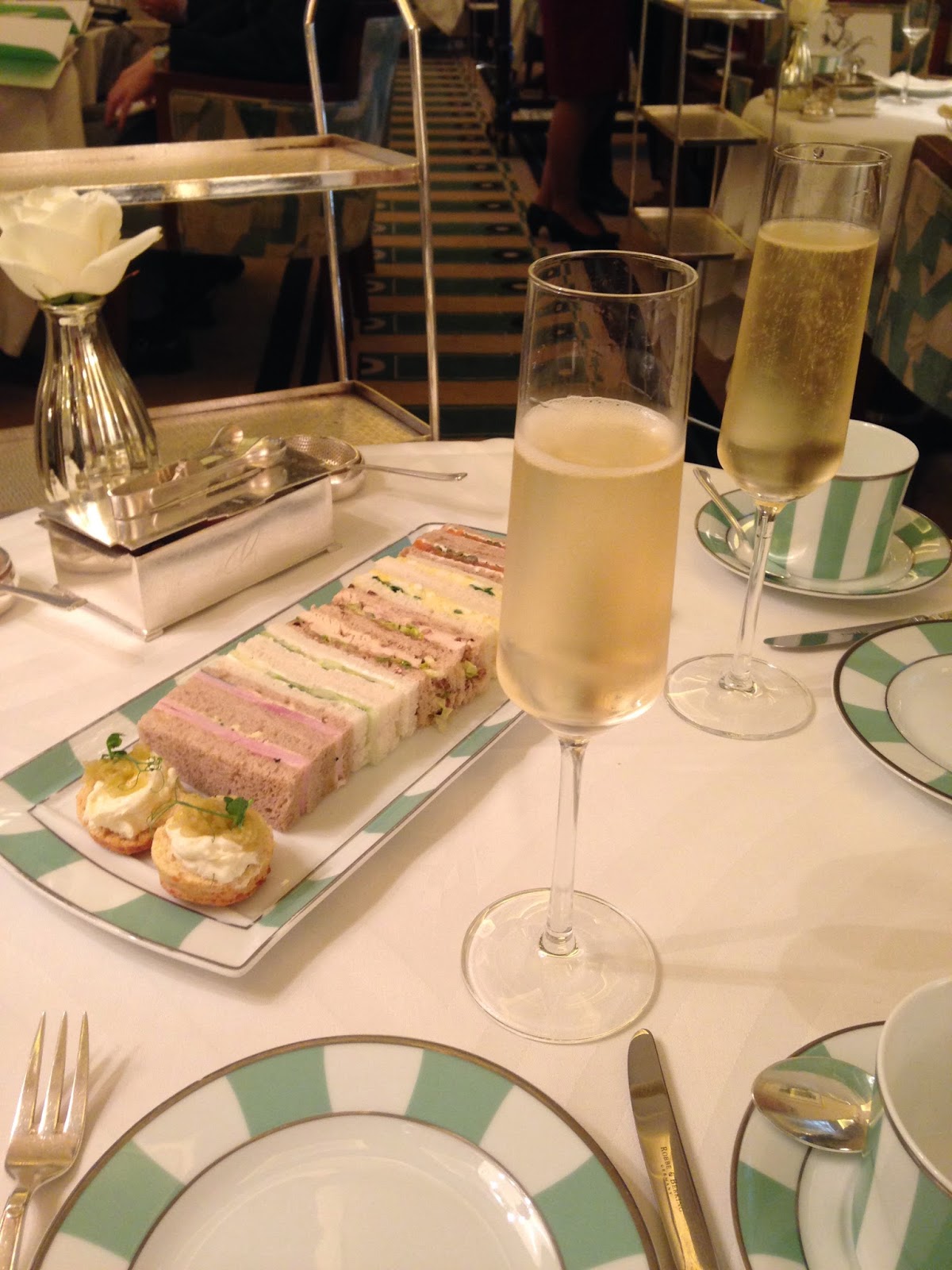 Afternoon Tea at Claridge's champagne