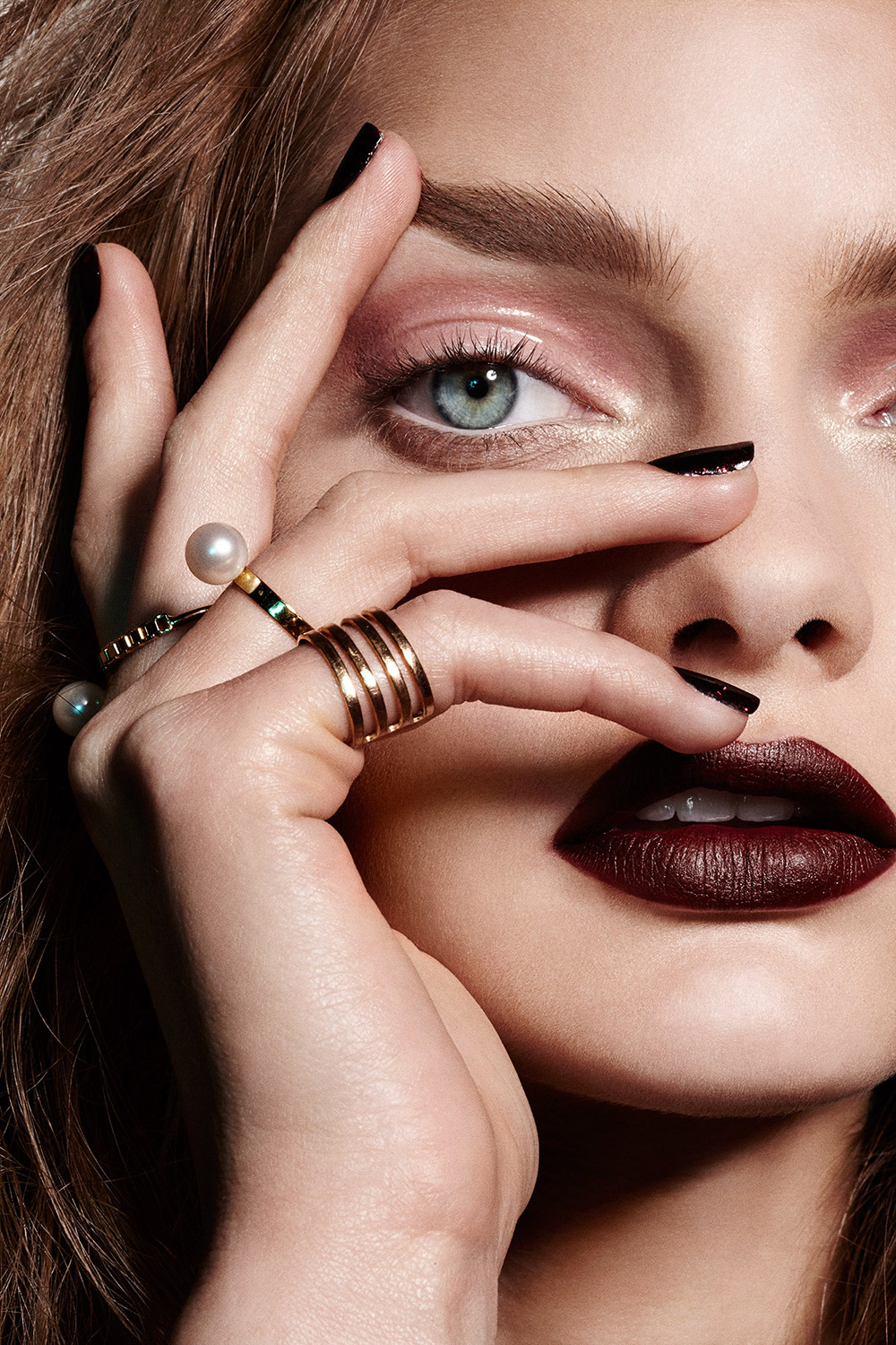 Maybelline advertising images with refinery 29 makeup application color Maybelline Advertising Images with Refinery 29 Makeup Application Color