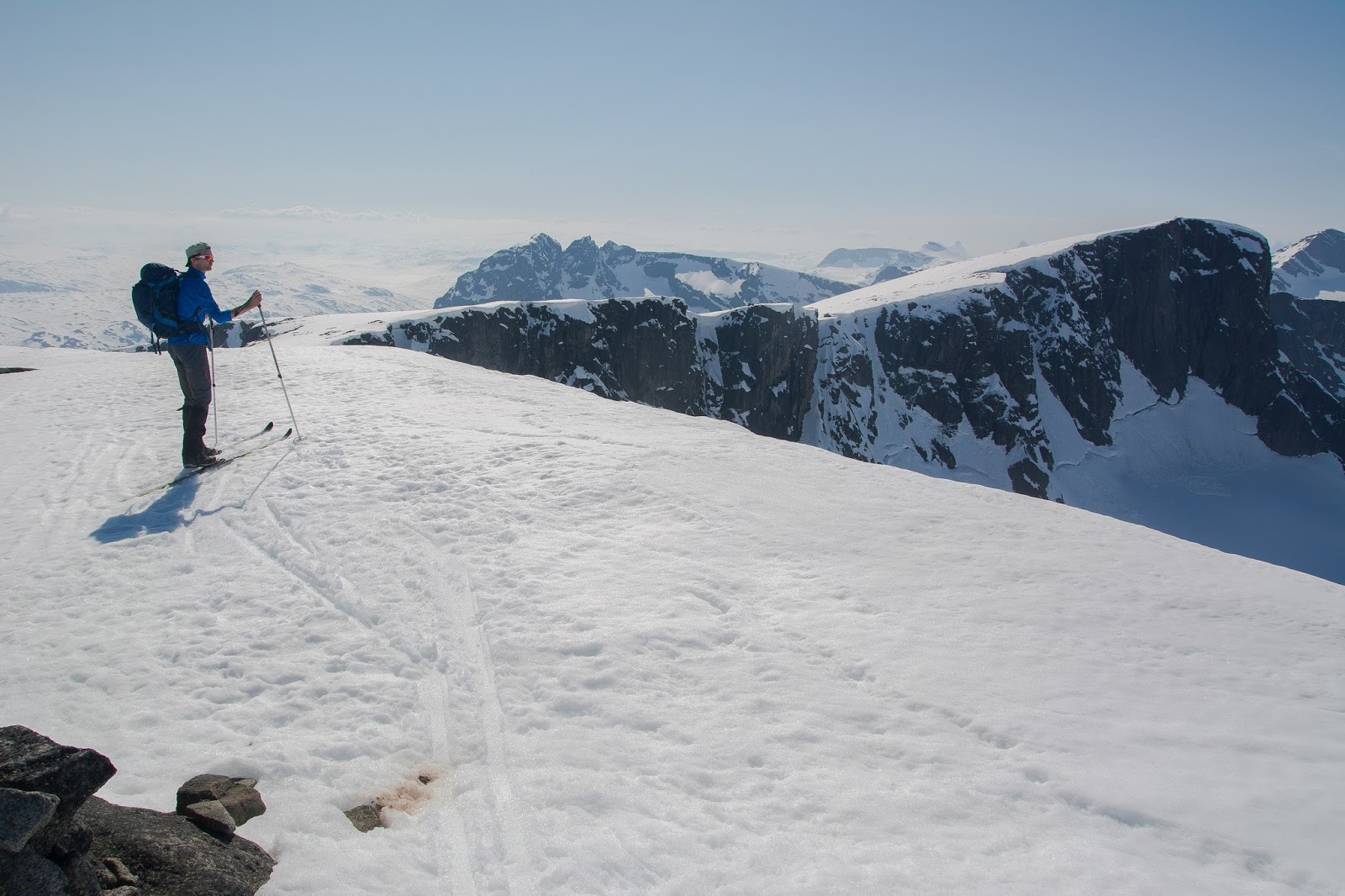 Jotunheimen. 2000-meter-topper på ski Valdresflya.