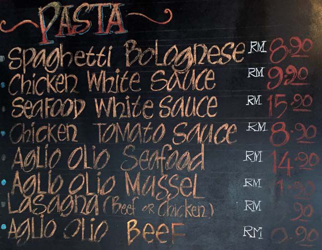 Celoteh Cheq Hanie Pizza Vs Satay