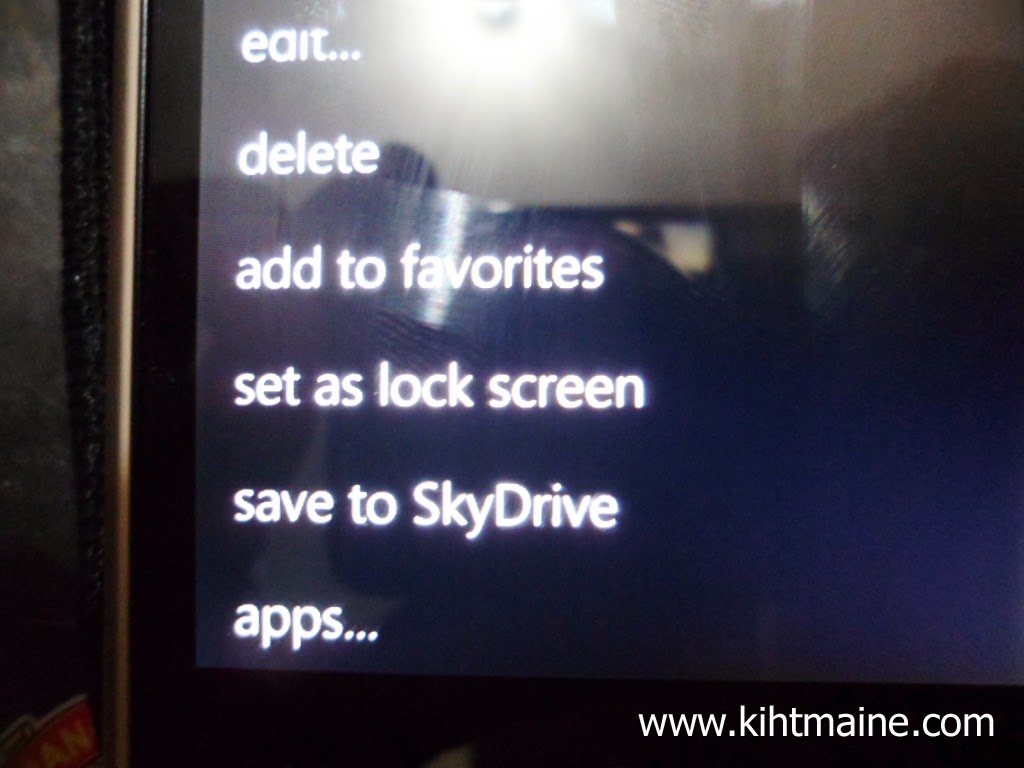 ... , and information: Nokia Lumia 620: Setting a lockscreen wallpaper