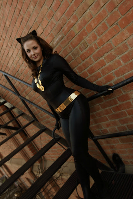Toyriffic: Catwoman Purrrsday :: Sixties Catwoman Cosplay