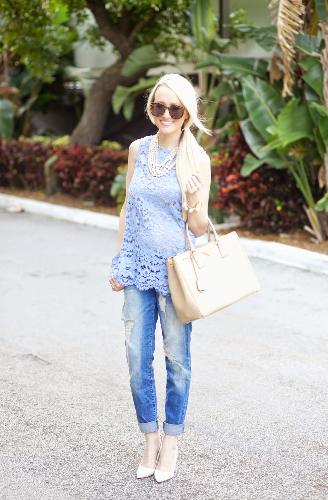 A Spoonful of Style: Blue Lace...